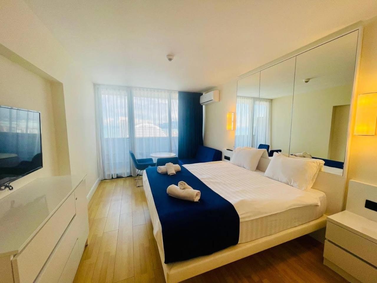 Apartamen In *