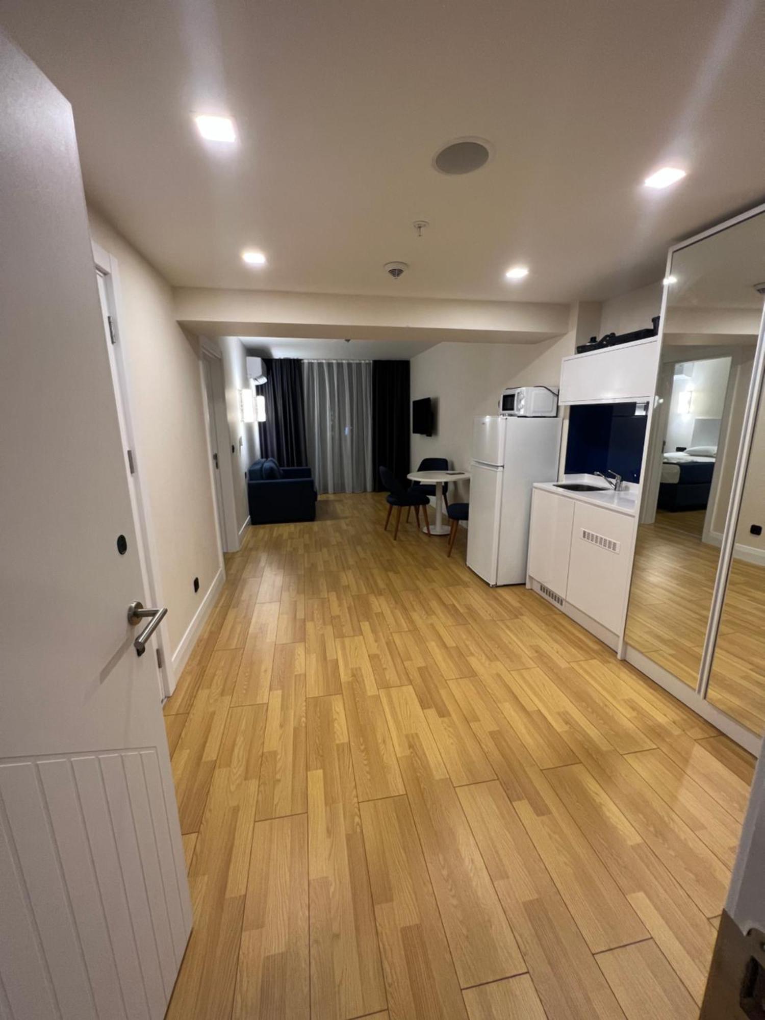 Apartamen In *
